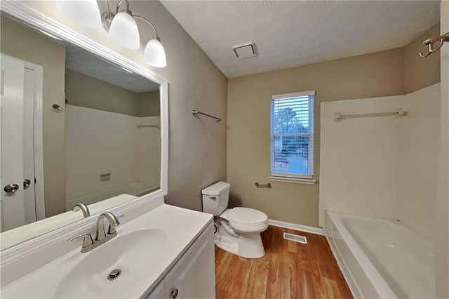 2981 Sutton Glen, Marietta, GA 30062