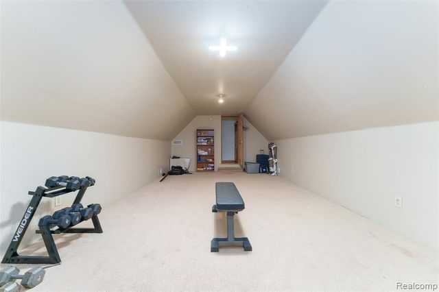 2500 E Jones Road, Howell, MI 48855