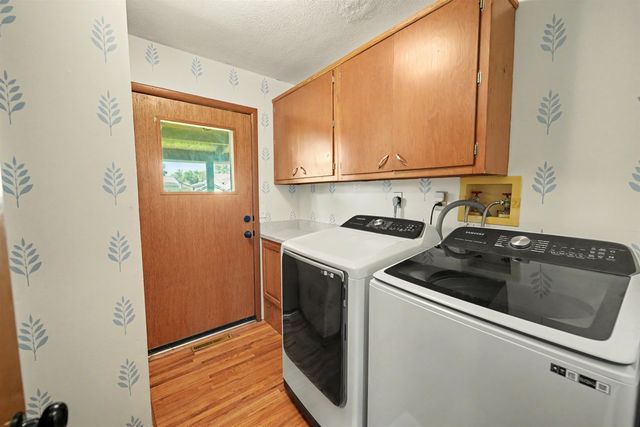 1308 Indian Rock Ln., Salina, KS 67401