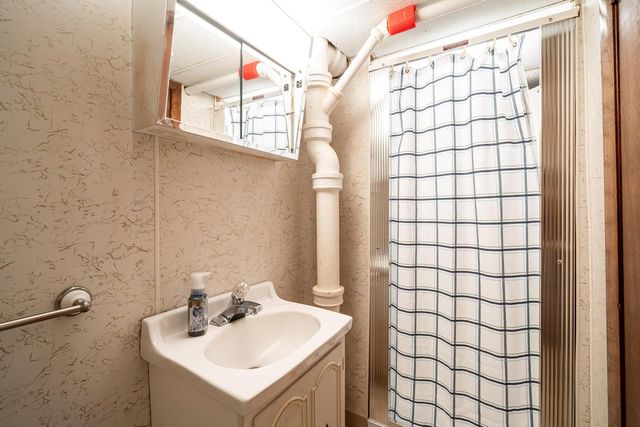 3239 S 54th STREET, Milwaukee, WI 53219