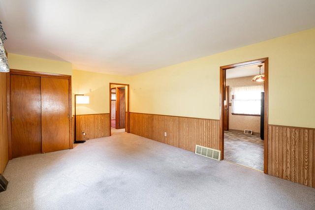 3239 S 54th STREET, Milwaukee, WI 53219