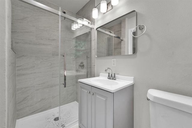 2630 Pasteur Avenue, Dallas, TX 75228