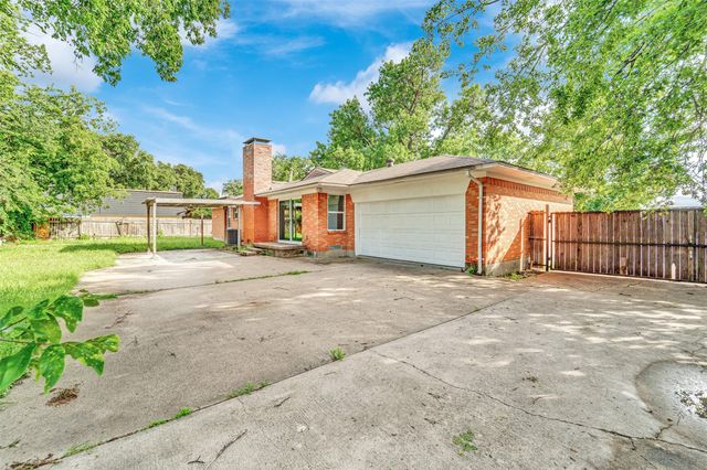 2630 Pasteur Avenue, Dallas, TX 75228
