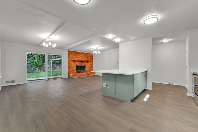 2630 Pasteur Avenue, Dallas, TX 75228