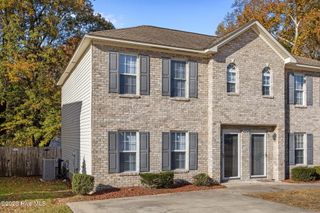 4204 Brook Creek Lane, Greenville, NC 27858
