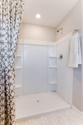 2065 Highview Terrace, Shakopee, MN 55379