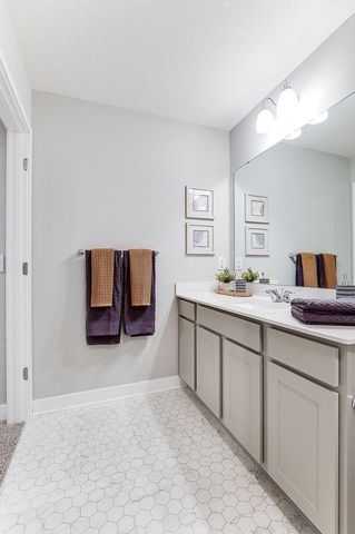 2065 Highview Terrace, Shakopee, MN 55379