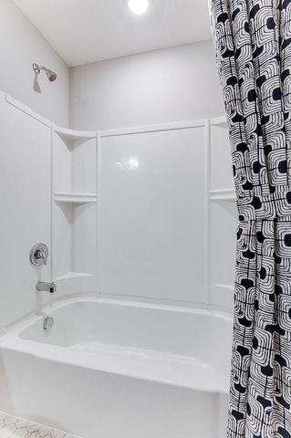 2065 Highview Terrace, Shakopee, MN 55379