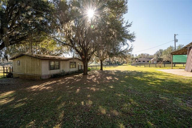 11715 NW 90TH AVENUE, Reddick, FL 32686