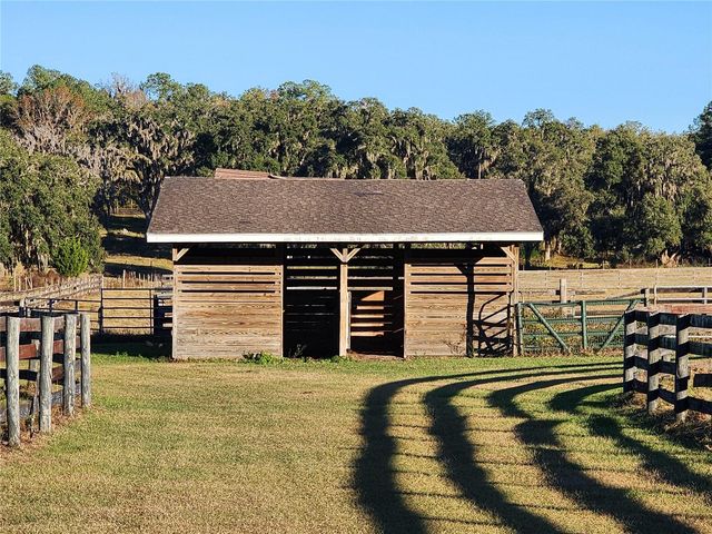 11715 NW 90TH AVENUE, Reddick, FL 32686