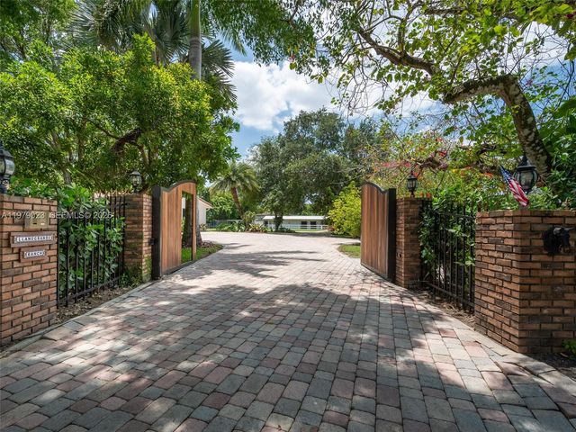 17220 SW 46th Street, Southwest Ranches, FL 33331