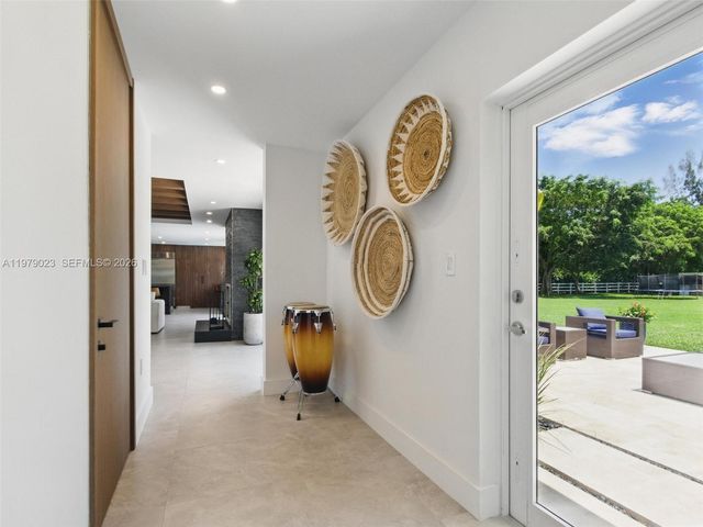 17220 SW 46th Street, Southwest Ranches, FL 33331