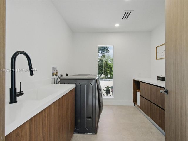 17220 SW 46th Street, Southwest Ranches, FL 33331