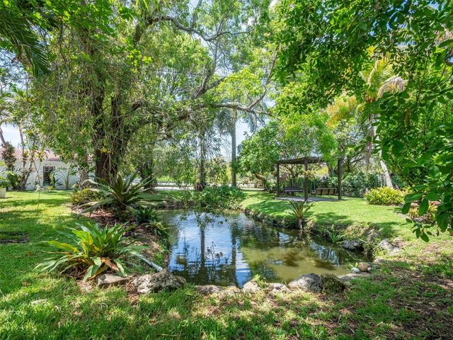 17220 SW 46th Street, Southwest Ranches, FL 33331