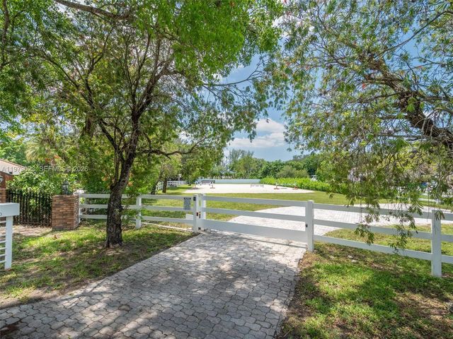17220 SW 46th Street, Southwest Ranches, FL 33331