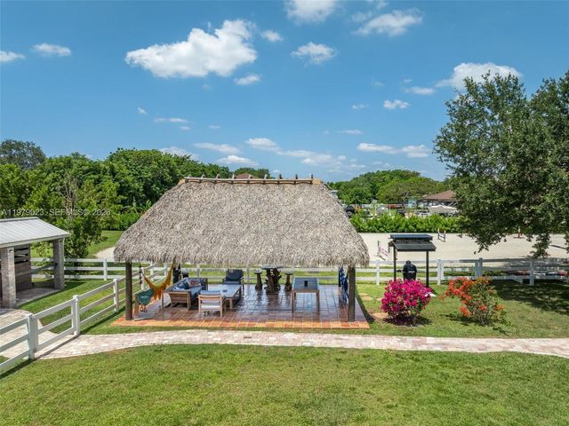 17220 SW 46th Street, Southwest Ranches, FL 33331