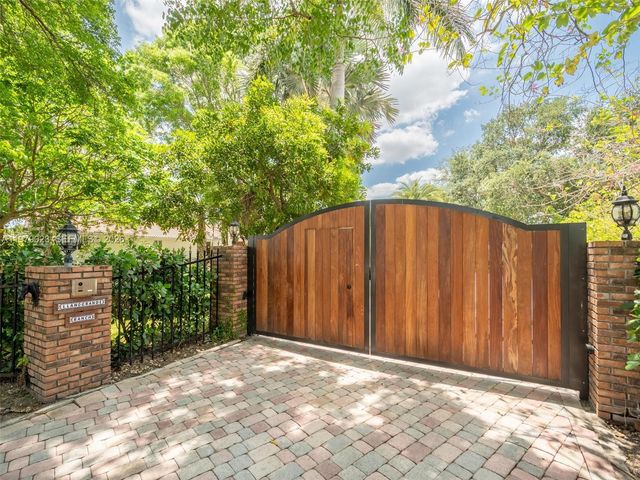17220 SW 46th Street, Southwest Ranches, FL 33331