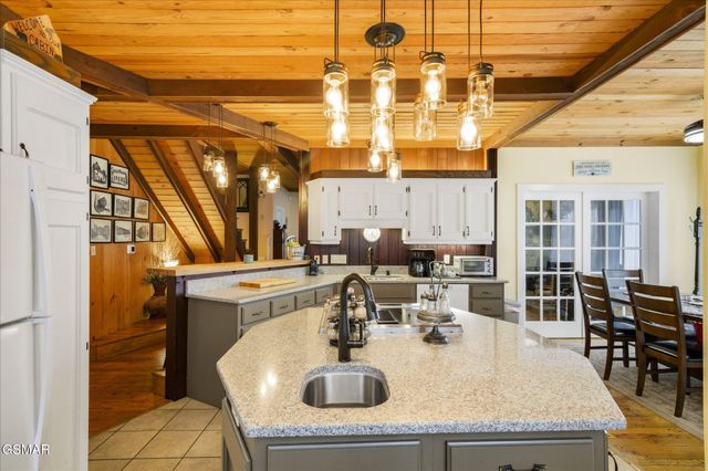 951 Carson Springs Road, Newport, TN 37821