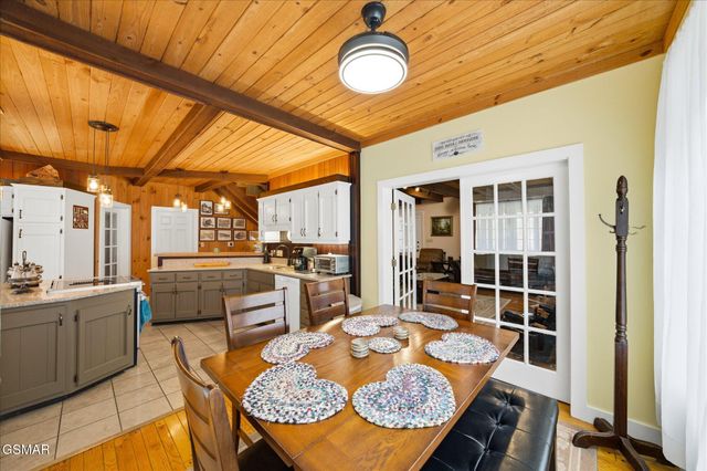 951 Carson Springs Road, Newport, TN 37821