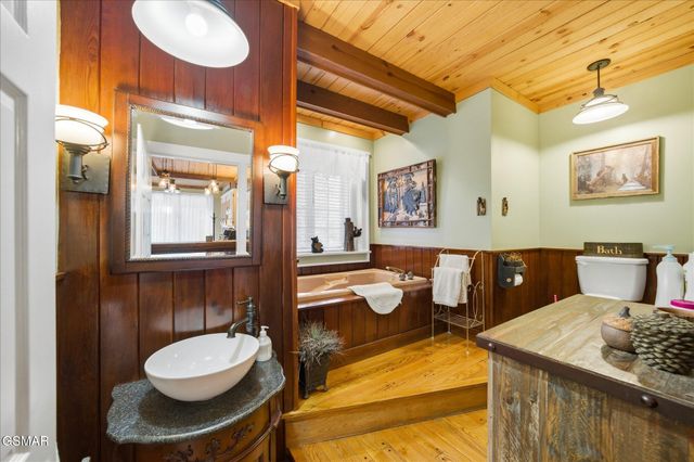 951 Carson Springs Road, Newport, TN 37821