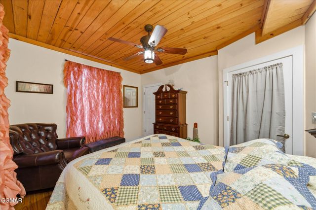 951 Carson Springs Road, Newport, TN 37821