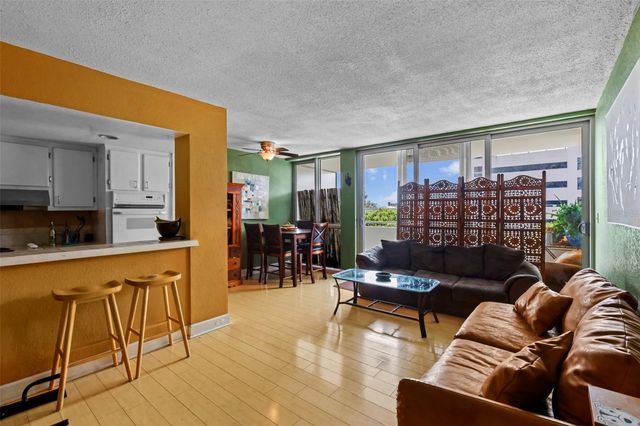 470 3RD STREET S 413, St Petersburg, FL 33701