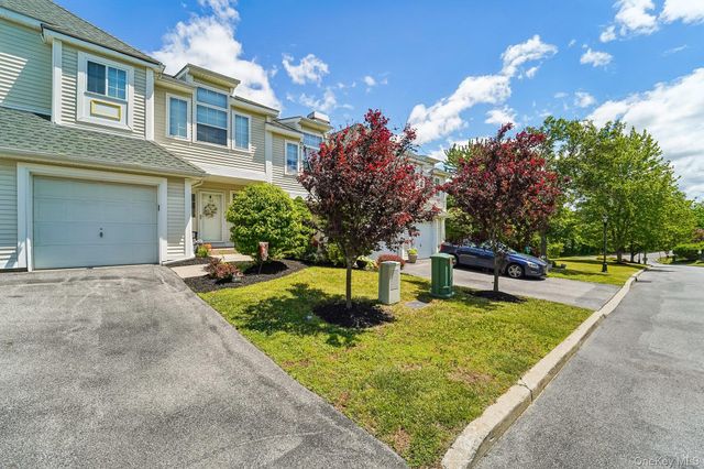 186 Sara Lane 7D, Newburgh, NY 12550