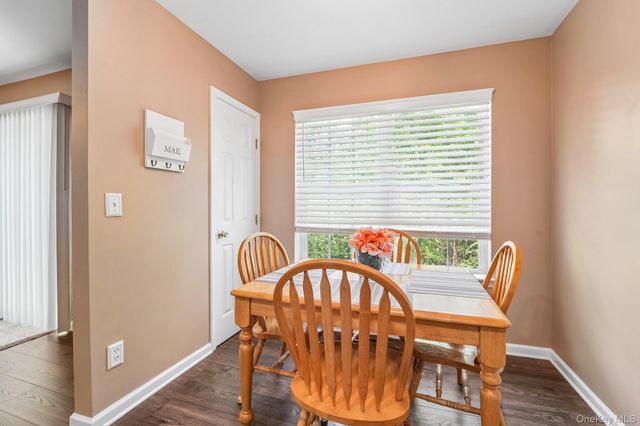 186 Sara Lane 7D, Newburgh, NY 12550