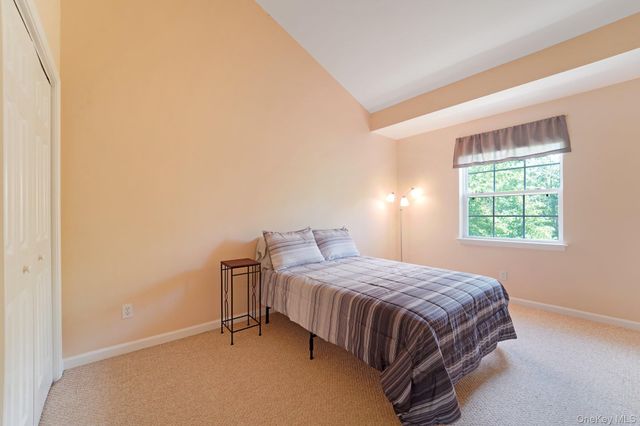 186 Sara Lane 7D, Newburgh, NY 12550