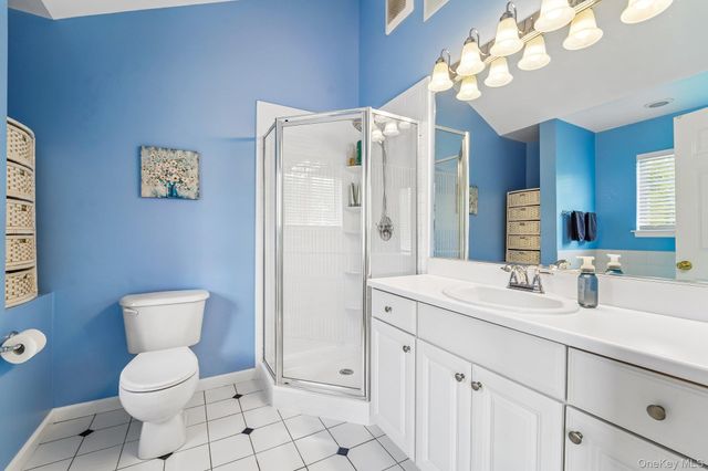 186 Sara Lane 7D, Newburgh, NY 12550