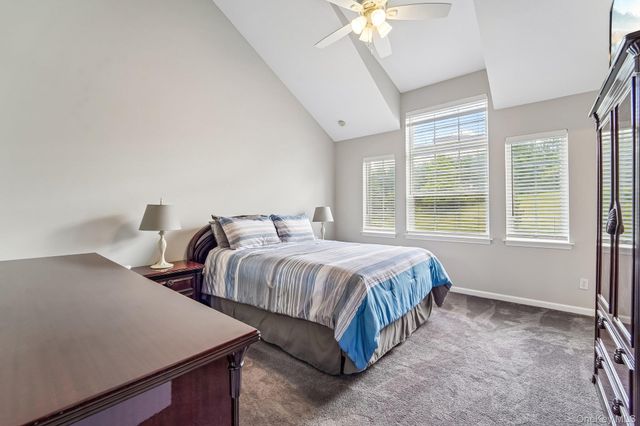 186 Sara Lane 7D, Newburgh, NY 12550