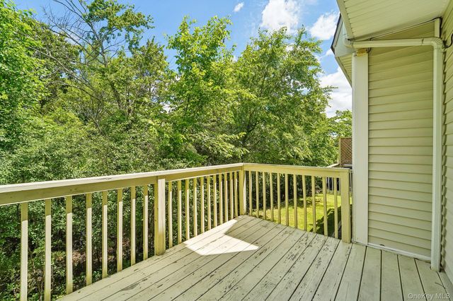 186 Sara Lane 7D, Newburgh, NY 12550