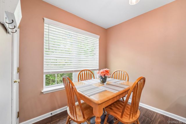 186 Sara Lane 7D, Newburgh, NY 12550