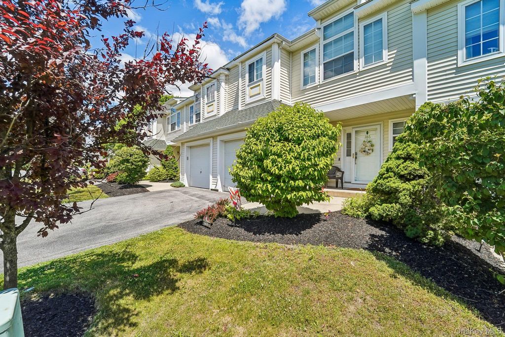 186 Sara Lane 7D, Newburgh, NY 12550