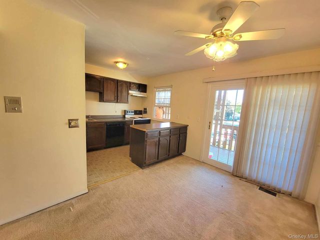 27 Weathervane Drive 21, Washingtonville, NY 10992
