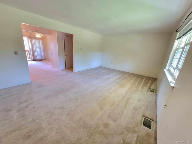 27 Weathervane Drive 21, Washingtonville, NY 10992