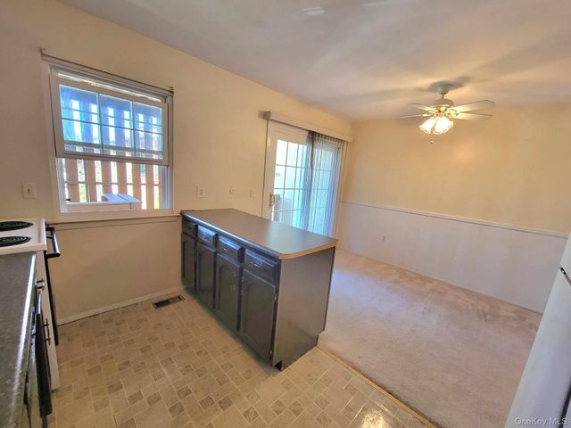 27 Weathervane Drive 21, Washingtonville, NY 10992