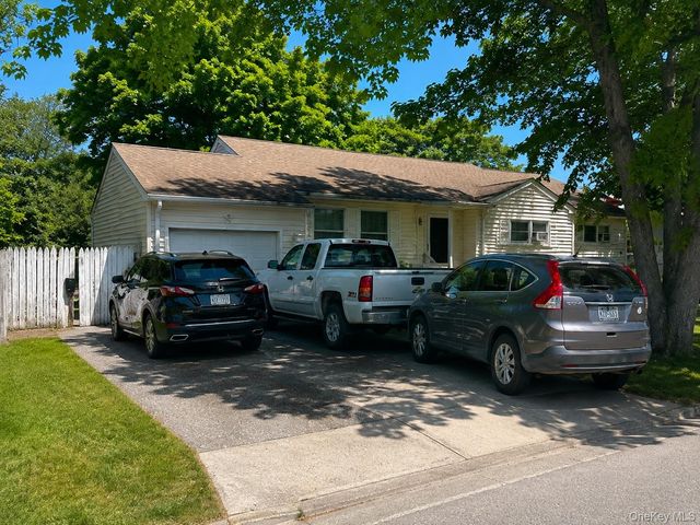 643 Jayne Boulevard, Port Jefferson Station, NY 11776