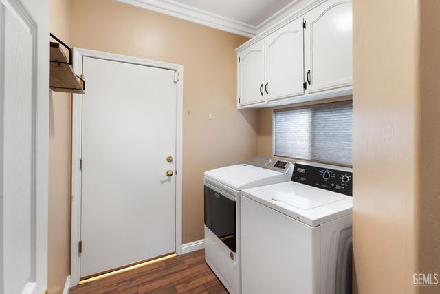 9912 MONA LISA LANE, Bakersfield, CA 93312