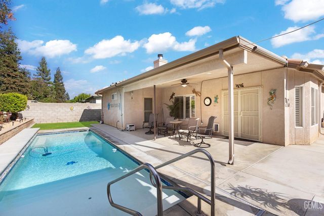 9912 MONA LISA LANE, Bakersfield, CA 93312