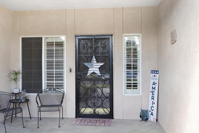 9912 MONA LISA LANE, Bakersfield, CA 93312