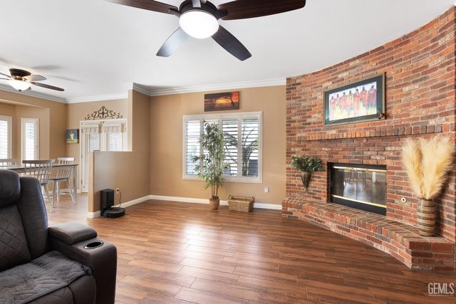 9912 MONA LISA LANE, Bakersfield, CA 93312