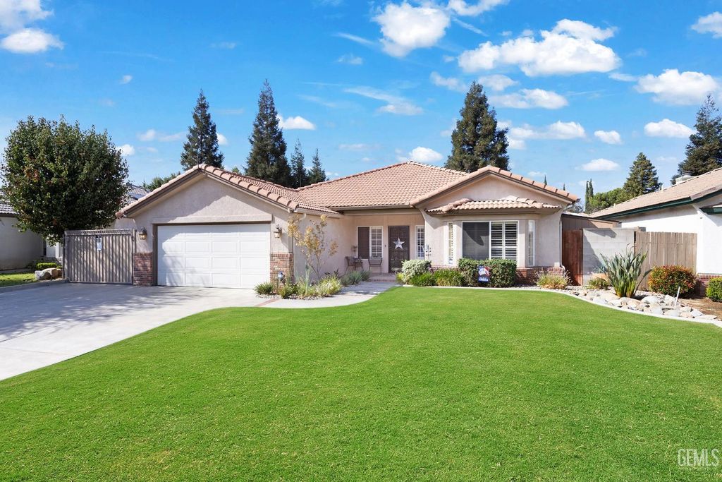9912 MONA LISA LANE, Bakersfield, CA 93312