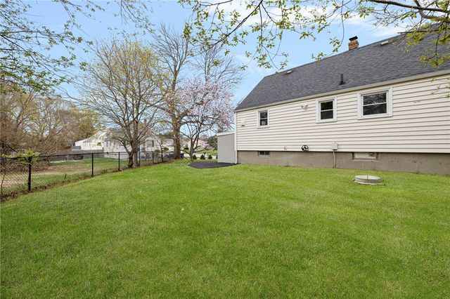 26 Limestone Road, Warwick, RI 02889