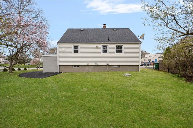 26 Limestone Road, Warwick, RI 02889