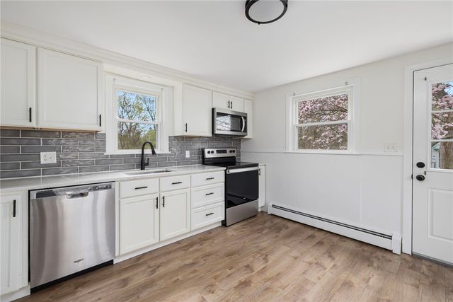 26 Limestone Road, Warwick, RI 02889