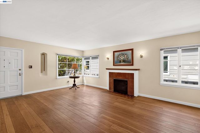 1075 Durant Ave, San Leandro, CA 94577