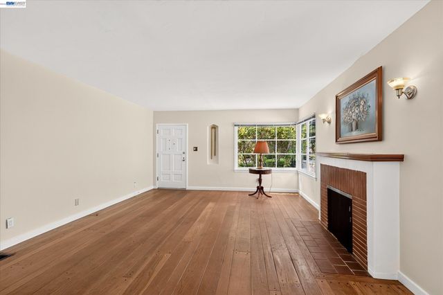 1075 Durant Ave, San Leandro, CA 94577