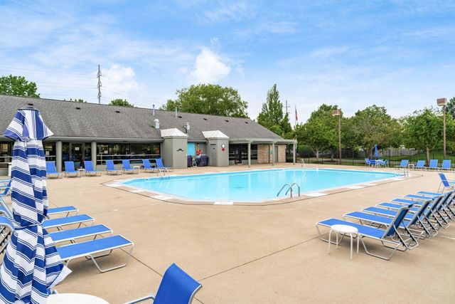 4087 Parkcove Drive, 23C, Columbus, OH 43230