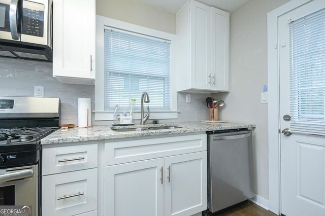 1452 Akridge Street NW, Atlanta, GA 30314
